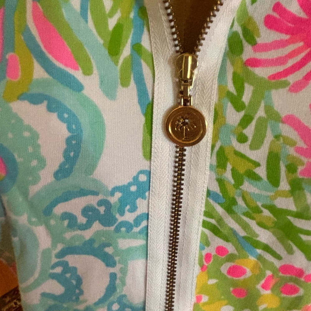 Lilly Pulitzer half zip pullover - Picture 4 of 7